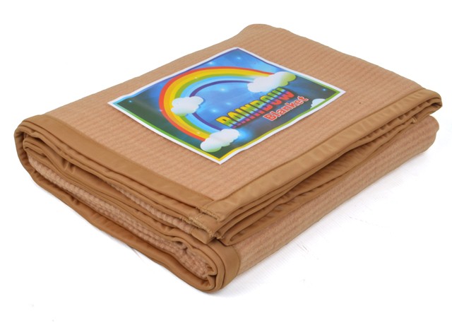 Selimut Rainbow Line Coklat Uk. 150×190  Grosir Selimut Murah